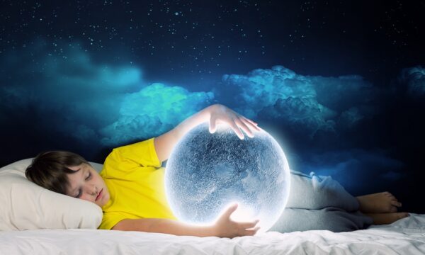 An Essential Guide to Lucid Dreaming